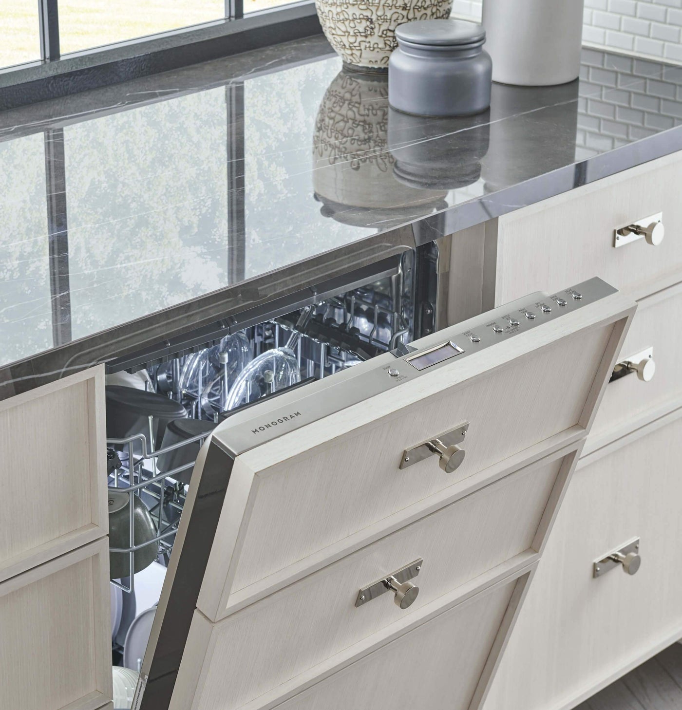 Dishwashers | Lave-vaisselles Dishwashers | Lave-vaisselles