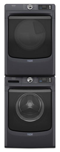 Maytag 5.8 Cu. Ft. Pet Pro Smart Front-Load Washer and 7.4 Cu. Ft. Gas Dryer - Midnight Steel | Laveuse intelligente à chargement frontal Pet Pro de 5,8 pi3 et sécheuse à gaz de 7,4 pi3 de Maytag – acier minuit | MAFL702G