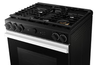 Samsung 6 Cu. Ft. Smart Gas Slide In Range with Oven Camera - White Glass - NSG6DB870012AA | Cuisinière intelligente à gaz encastrée Samsung de 6 pi³ avec caméra de four - verre blanc - NSG6DB8…