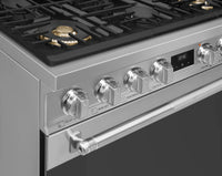 Smeg 4.6 Cu. Ft. Professional Gas Range - SPR36UGGX|Cuisinière professionnelle à gaz Smeg de 4,6 pi3 - SPR36UGGX